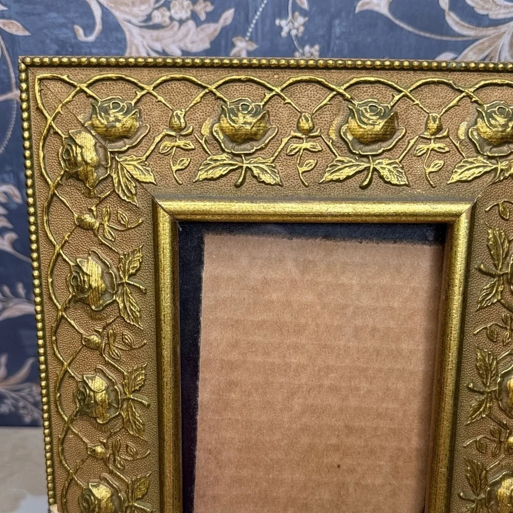 Vintage Estate Gold Ornate Floral Picture Wall Hanging Frame